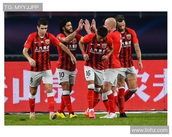 上海上港迎战恒丰期待精彩对决双方球员状态回暖争夺胜利荣耀