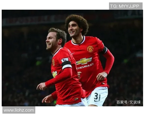 曼联与雷丁历史交锋回顾及两队发展历程分析