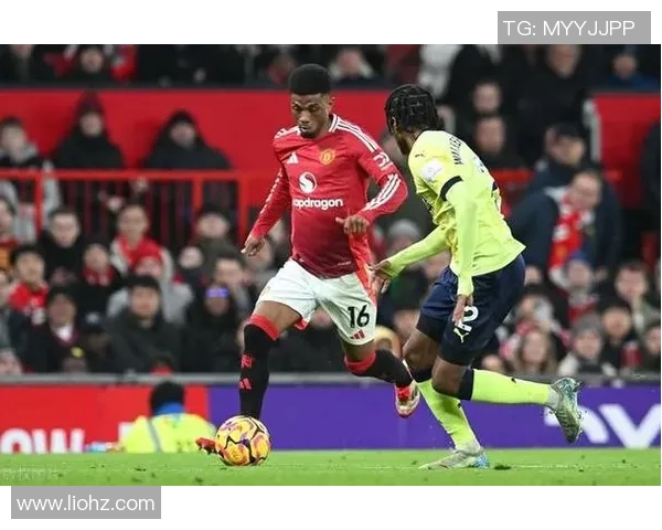 布莱顿与曼联精彩对决集锦回顾赛场瞬间不容错过