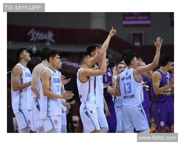 2015年CBA季后赛北京队对阵新疆队精彩回顾与赛后分析