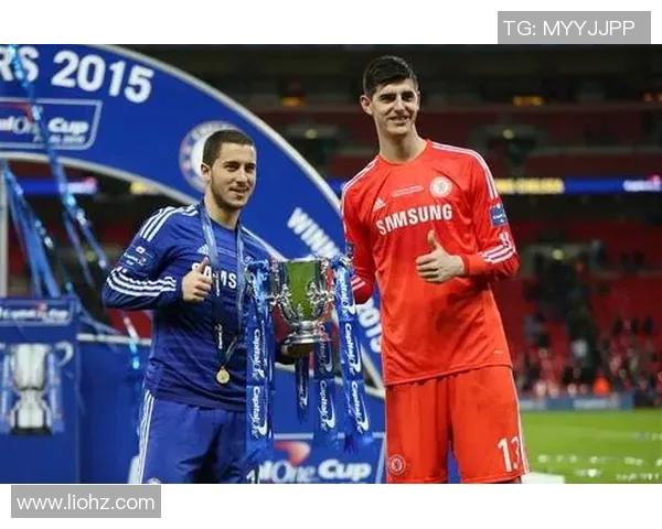 库尔图瓦的守门传奇与职业生涯的辉煌成就解析