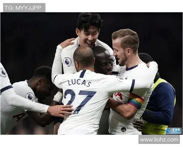 朝鲜足球队挑战巴西传奇球队展现亚洲足球实力与激情对决